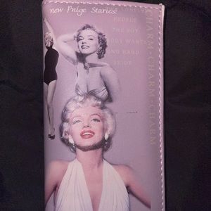 Marilyn Monroe wallet color purple